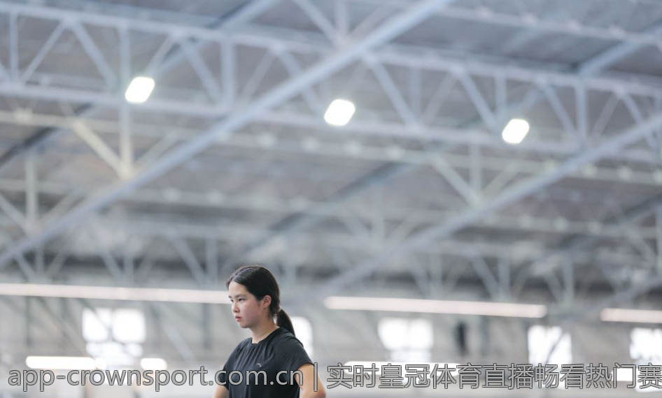实时皇冠体育直播畅看热门赛事
